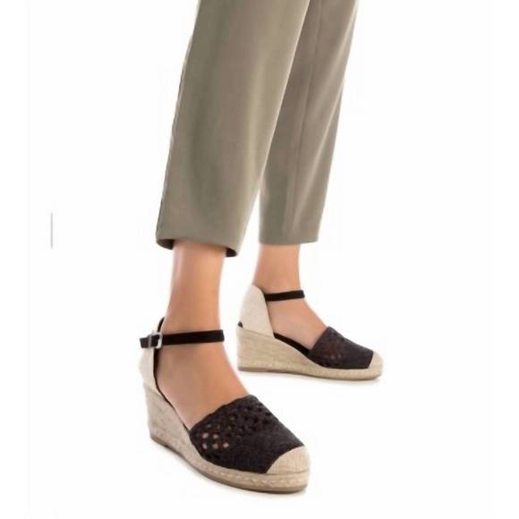 NEW XTI women's wedge sandal in black - Picture 4 of 4